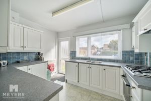 Photo 16- click for photo gallery